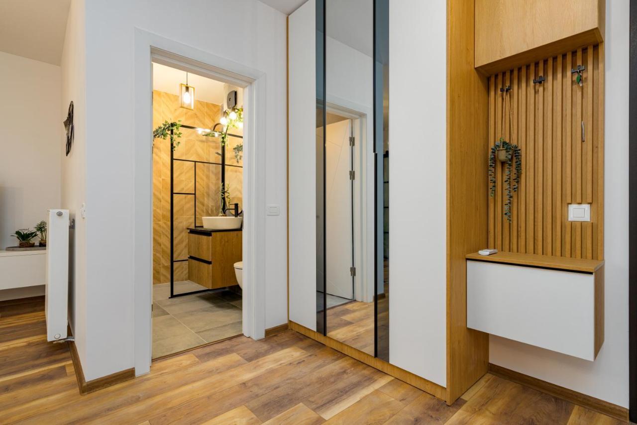 Botanic Nest Panoramic Studio Bukarest Exterior foto