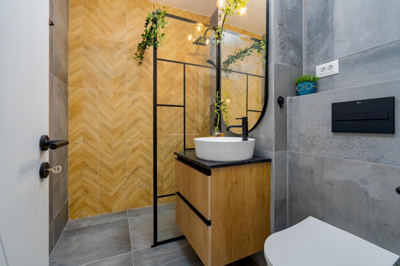 Botanic Nest Panoramic Studio Bukarest Exterior foto
