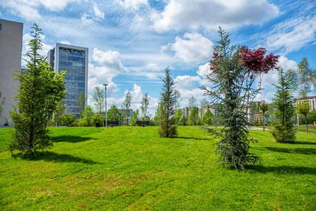 Botanic Nest Panoramic Studio Bukarest Exterior foto
